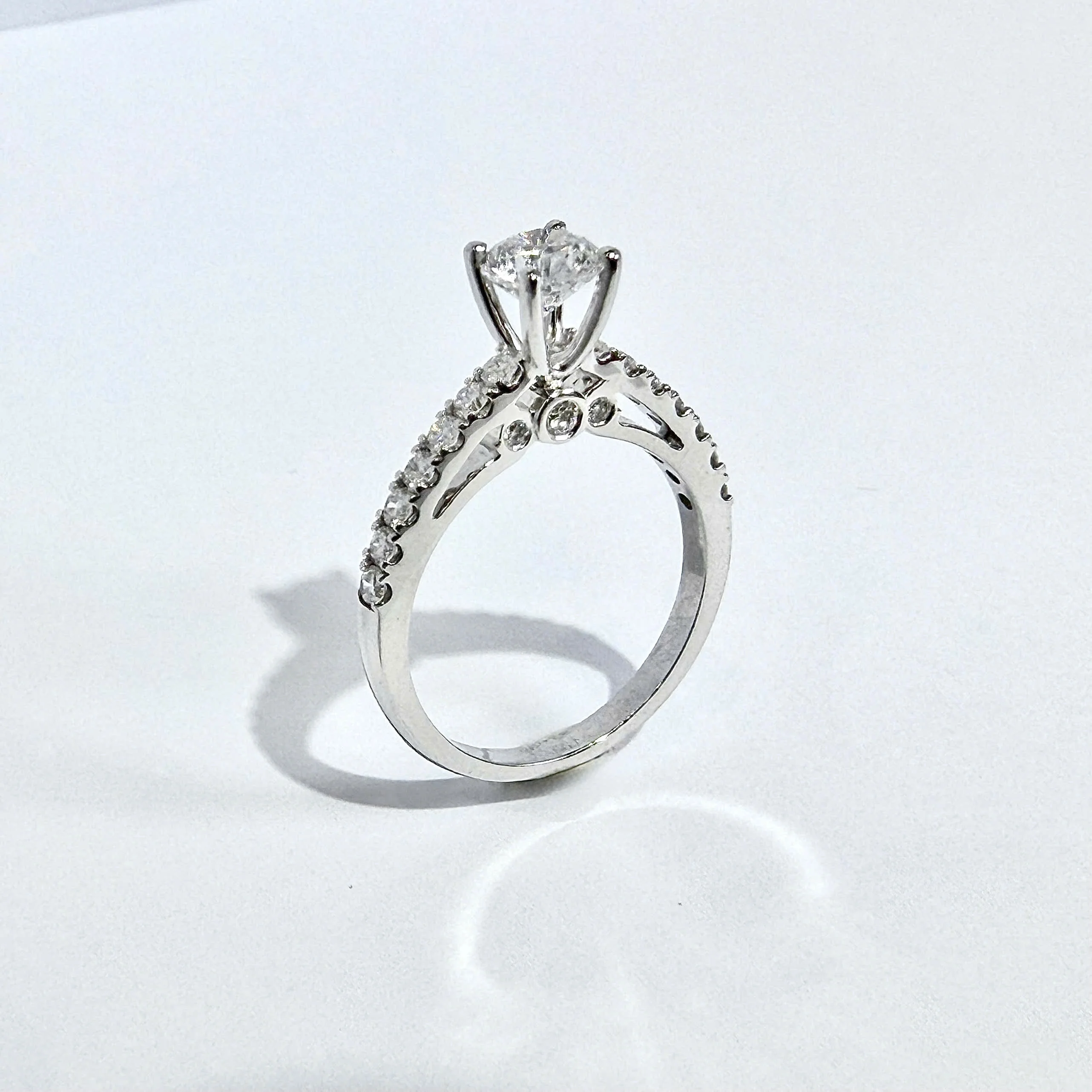 Nhẫn nữ kim cương NNU-117