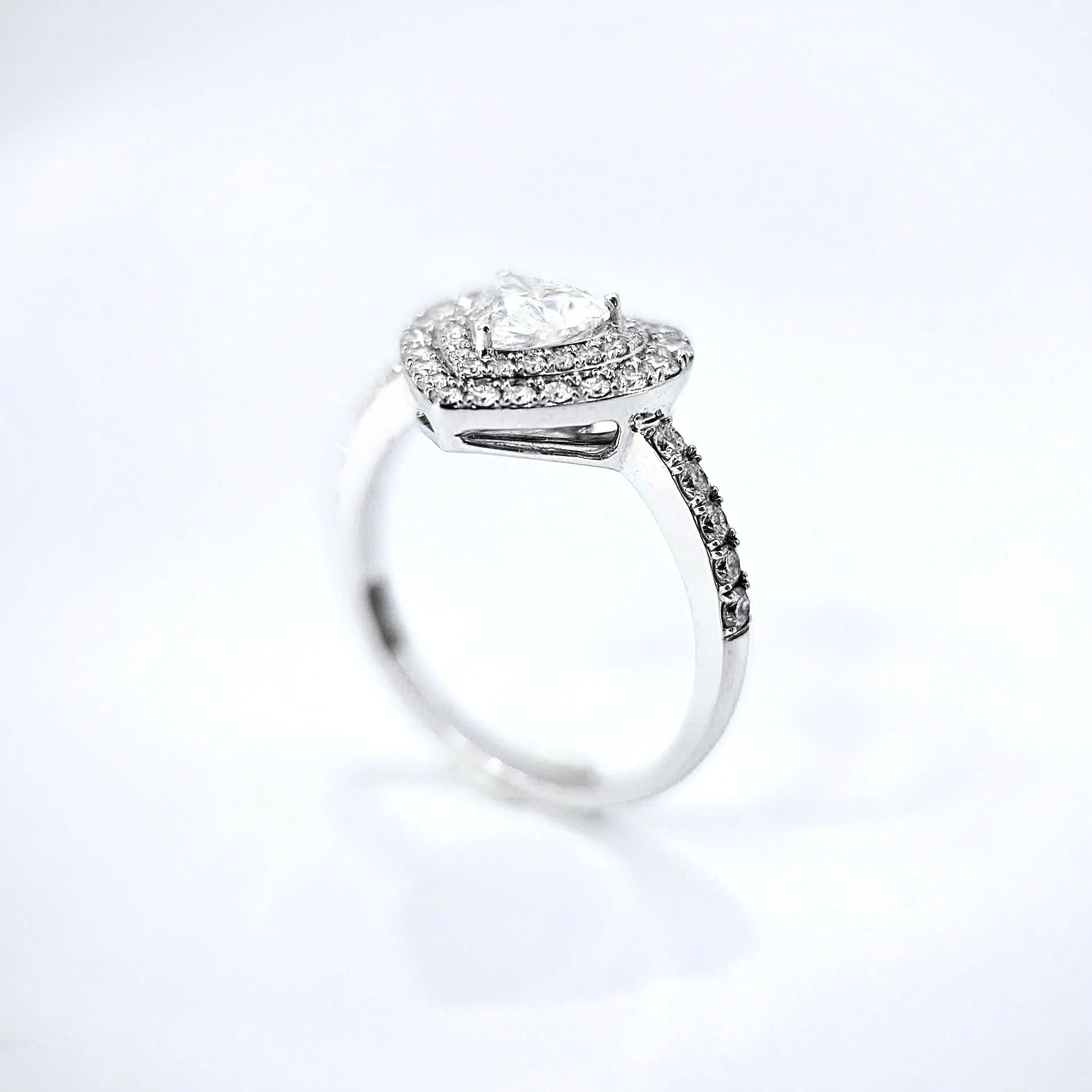 Nhẫn nữ kim cương  NNU-370