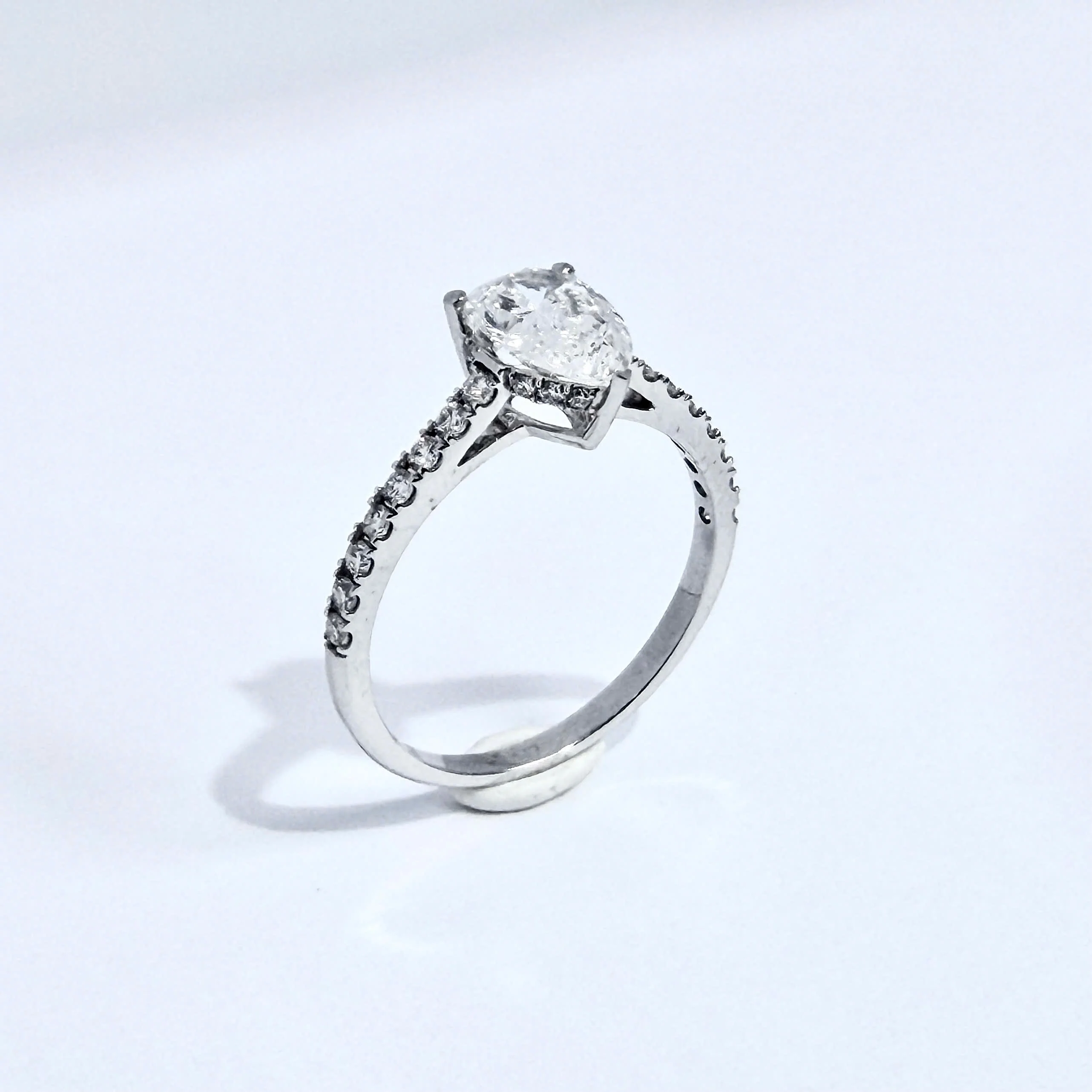 Nhẫn nữ kim cương NNU-404